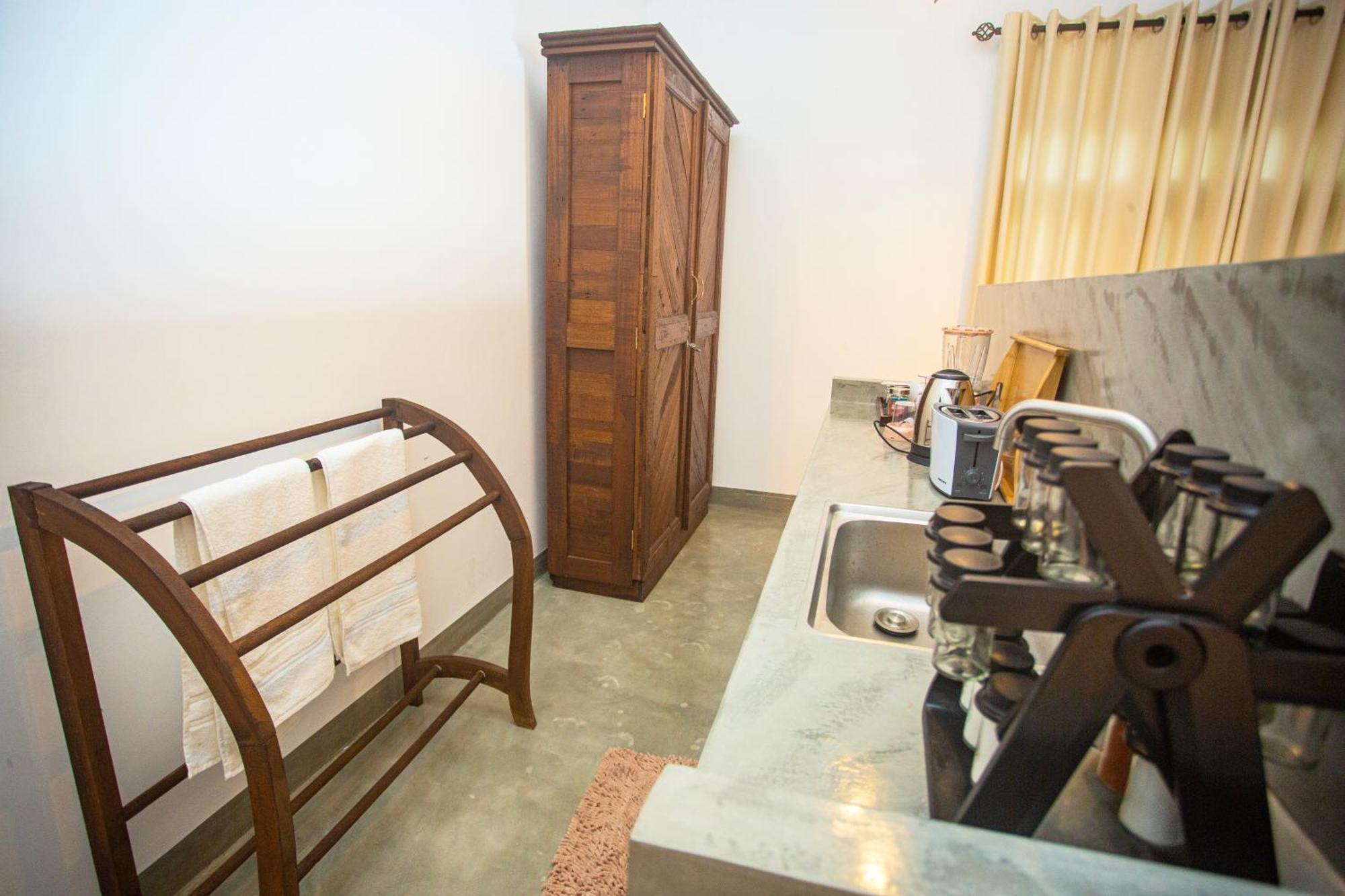 Aki Luna Lagoon Resort Hikkaduwa Εξωτερικό φωτογραφία