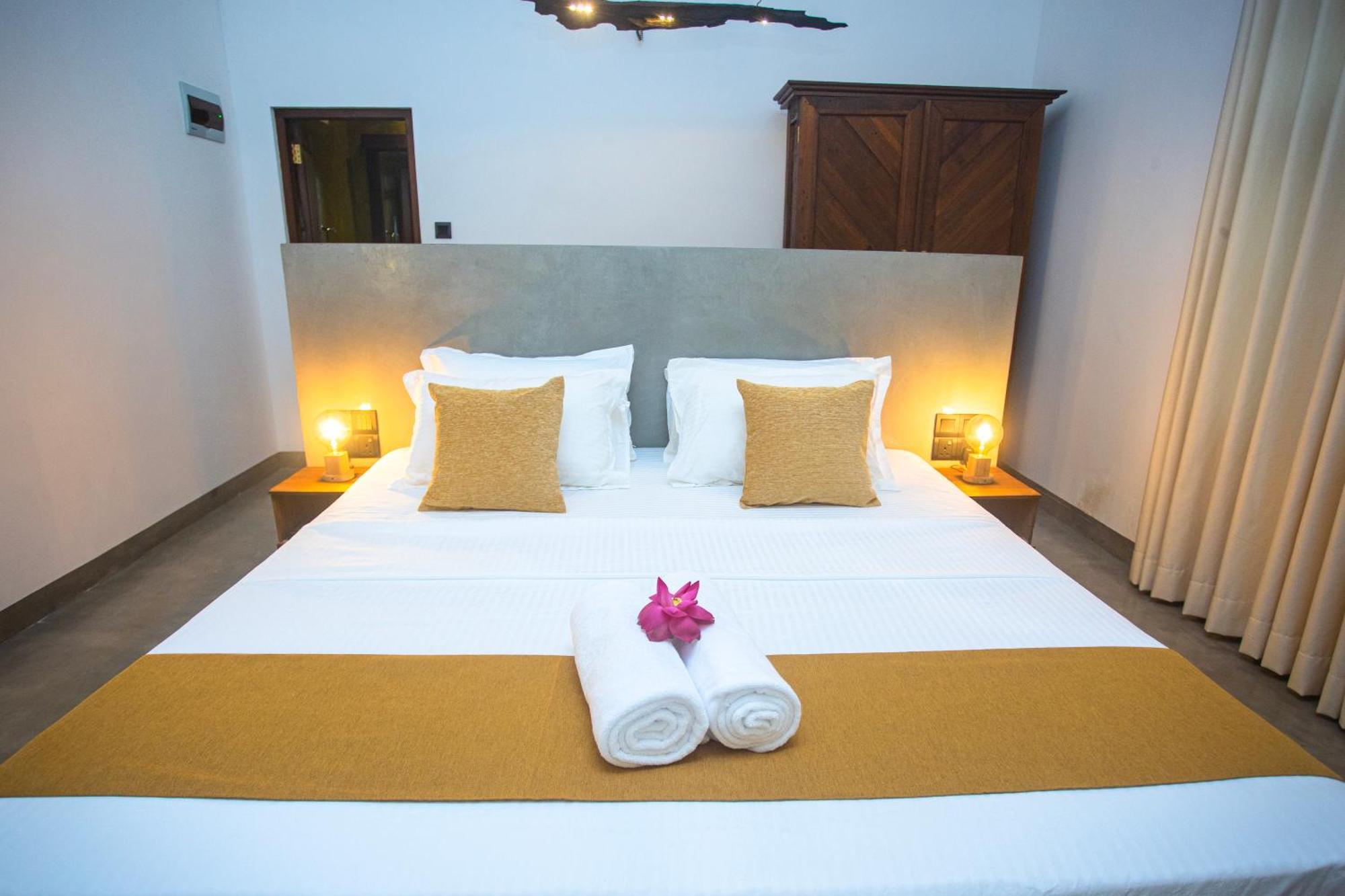 Aki Luna Lagoon Resort Hikkaduwa Εξωτερικό φωτογραφία