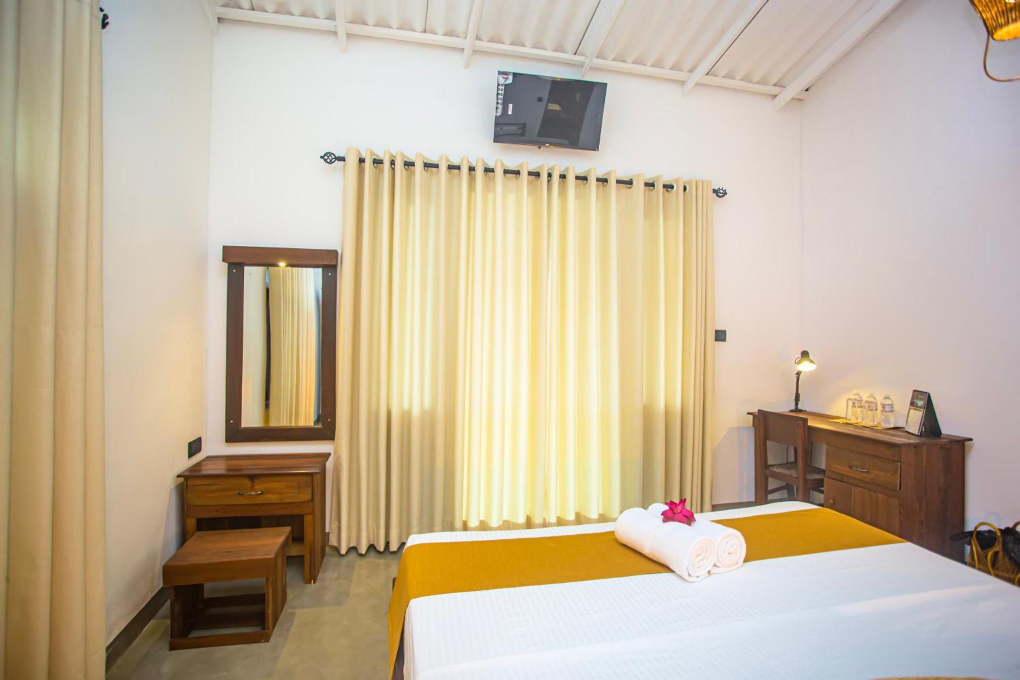 Aki Luna Lagoon Resort Hikkaduwa Εξωτερικό φωτογραφία